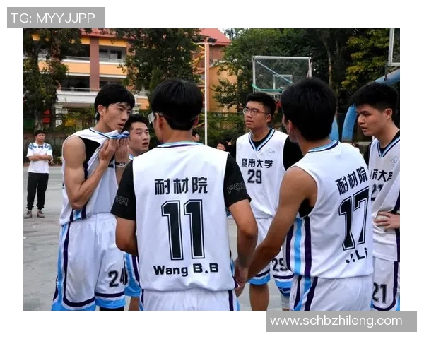 洛克篮球明星引领潮流展现青春活力与竞技精神的完美结合